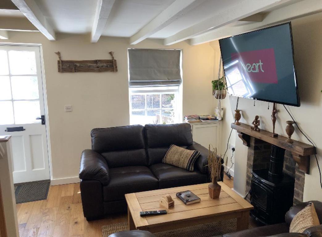 Bramble Cottage With Free Parking Bridgnorth Exterior foto
